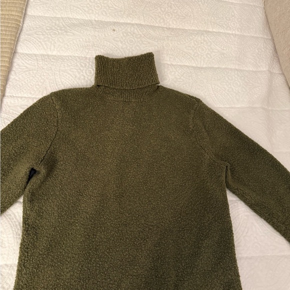 Eddie Bauer Sweaters - Eddie Bauer Forest Green Turtleneck Sweater